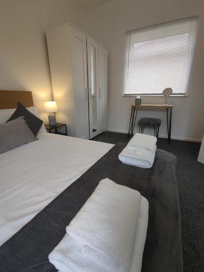 1 Bedroom Apartment With Free Parking Weymouth Exterior photo